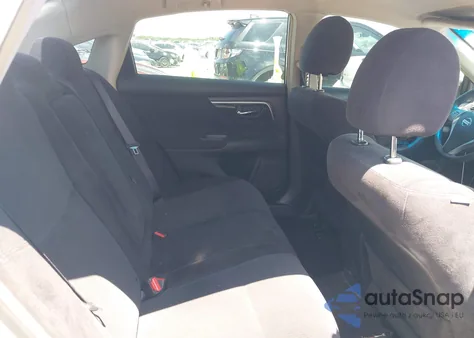 2013 Nissan Altima 2.5 S z USA, uszkodzony, nr VIN 1N4AL3AP8DN531776